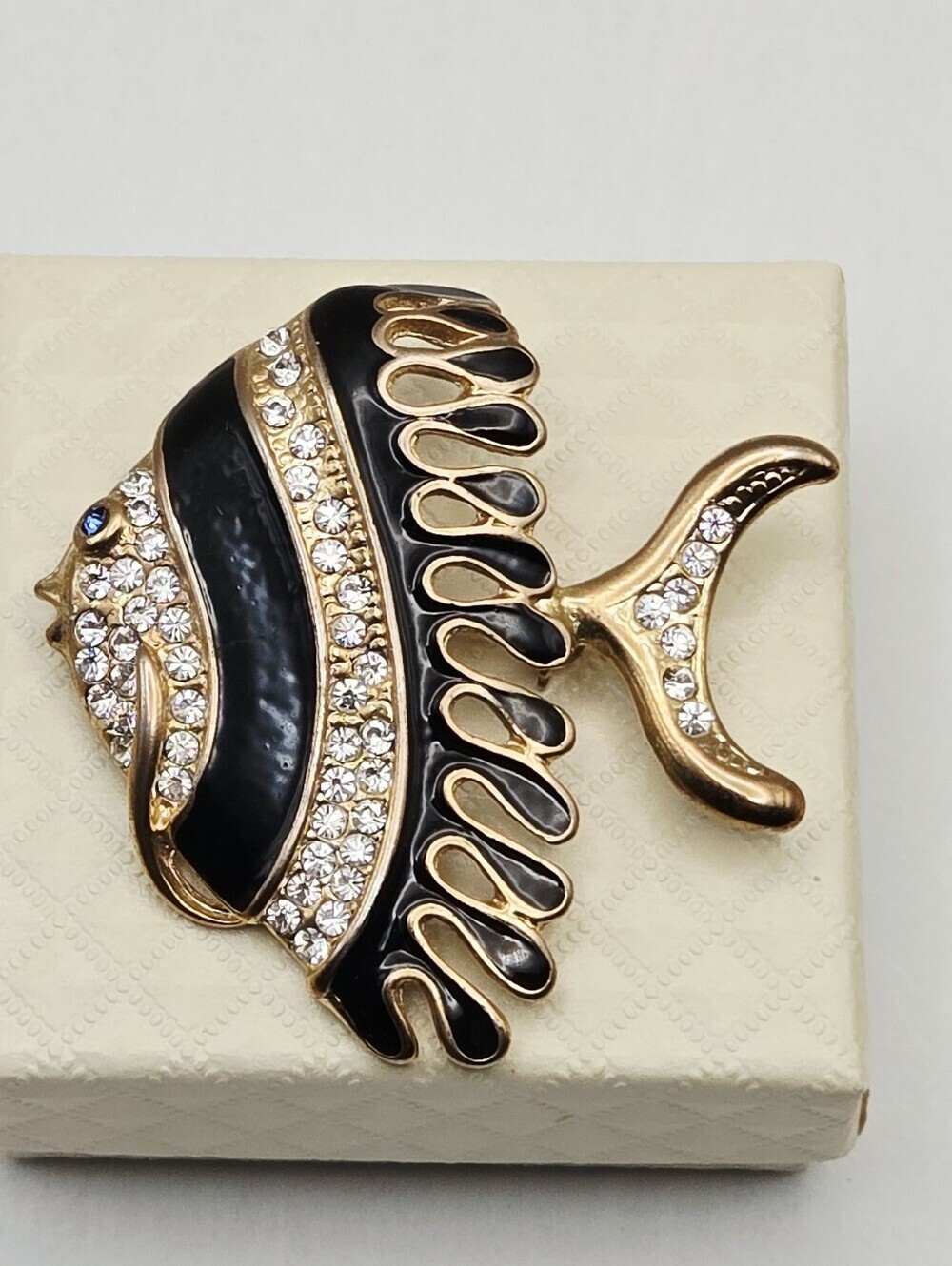 Vintage Gold Tone Black Enamel Angel Fish Brooch with Crystal Accents - Picture 15 of 16